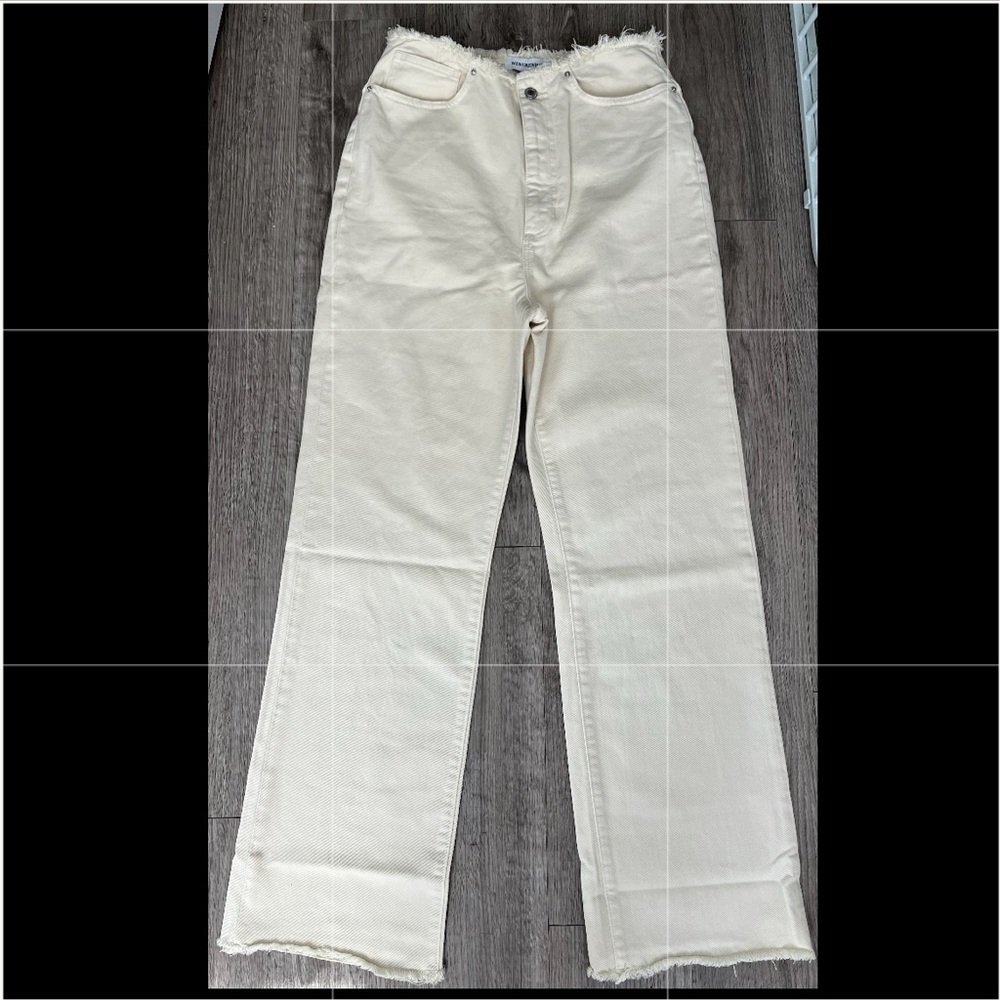 Frayed Straight Jean in Classic White